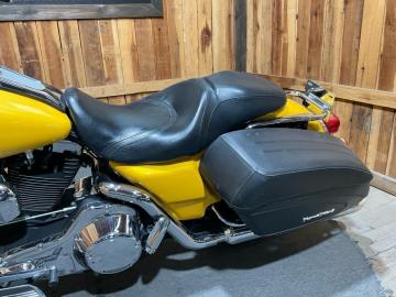 For Sale: Award-Winning 2006 Harley-Davidson Road King Custom - Yellow Pearl