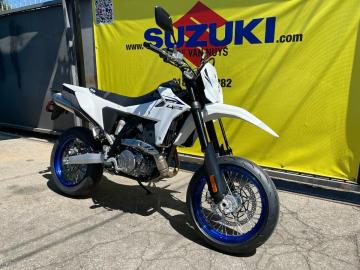 FOR SALE: 2025 Suzuki DR-Z4SM Supermoto - Like New!