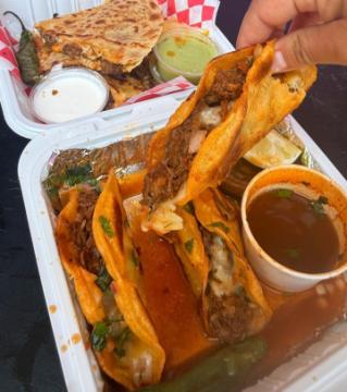 Tacos El Goloso: Authentic Birria Tacos & More!